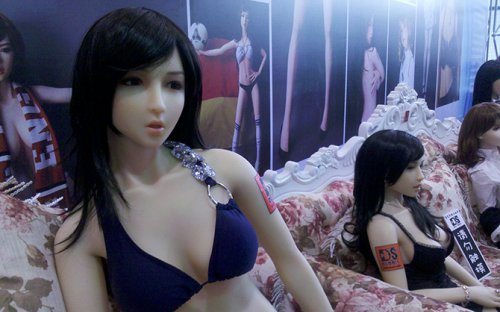 Doll Sweet zeigt vier Silikon-Dolls auf der Shanghai Expo 2013