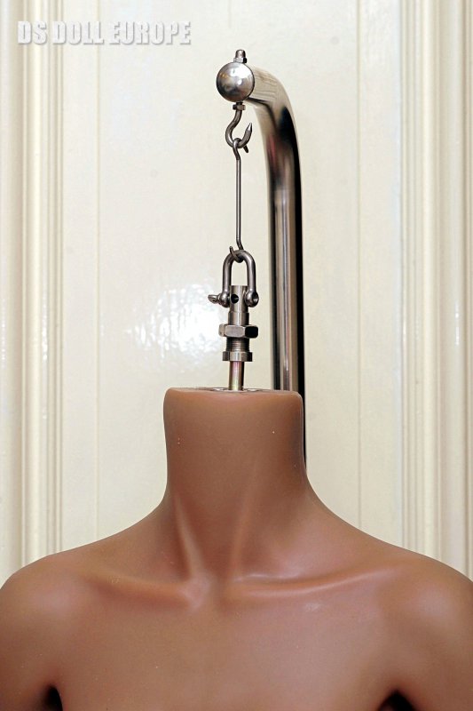 Doll Sweet Doll Hook mit Hang Kit am Doll Stand